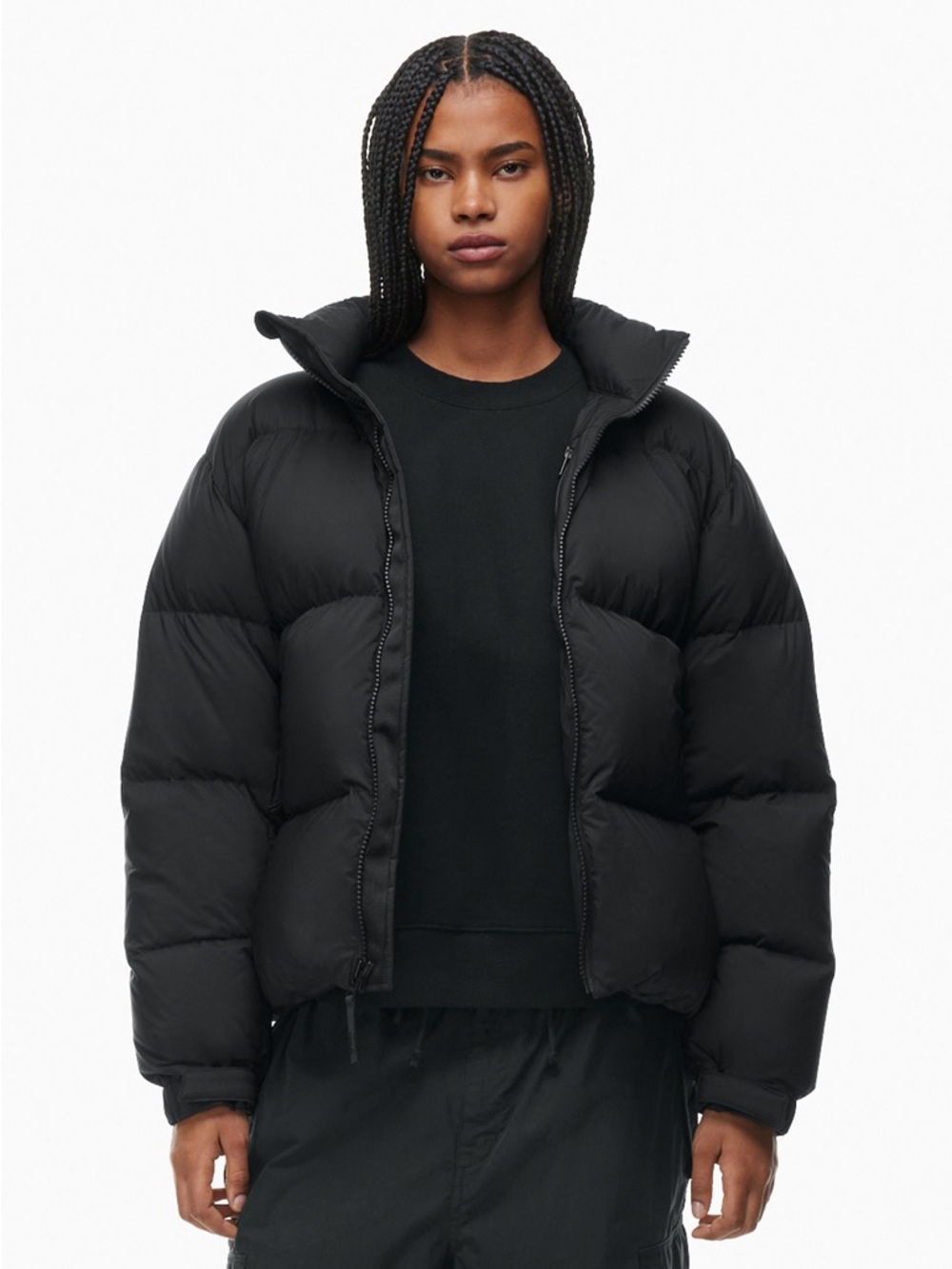 Aritzia TNA Megapuff in black, size small